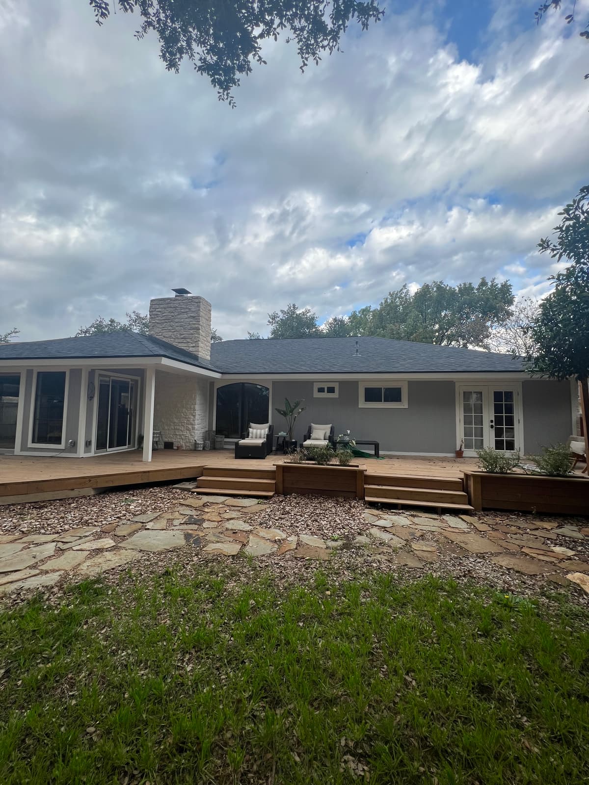 Front view of a Central Texas home with completed exterior paint